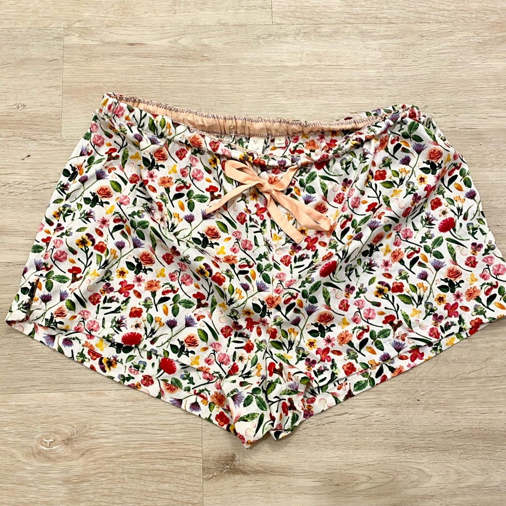 Anthropologie by Eloise - satin floral short M